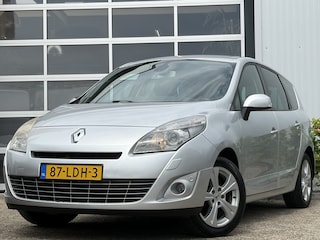 Renault Scénic 1.4 TCe Dynamique 131pk | Audio-navigatie full map | Bi-xenon koplampen | Cruise control | Isofix | Lichtmetalen velgen 17" | Parkeersensor voor en achter | Trekhaak | Zeer nette auto!