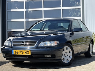 Opel Omega 2.2i-16V Elegance 145pk | Origineel Nederlands | Automaat | Xenon koplampen | Cruise control | Electronic climate control | Lichtmetalen velgen 16" | Uniek Exemplaar!