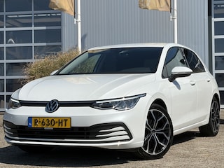 Volkswagen Golf 1.5 eTSI Style 150pk DSG | Virtual Cockpit | Apple Carplay/Android Auto | Cruise control adaptief | Dodehoekdetectie met correctie | Massage stoelen | LED koplampen | Voorstoelen verwarmd | Zeer compleet!