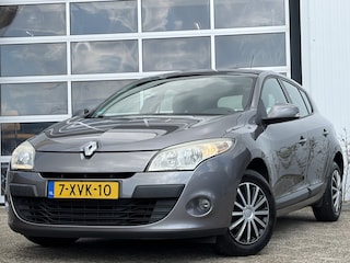 Renault Mégane 1.6 Expression 100pk | Airco | Cruise control | Dimlichten automatisch | Isofix bevestiging voor kinderzitjes | Radio-cd/mp3 speler | Dealer onderhouden!