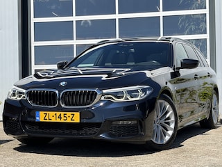 BMW 5-serie Touring 520i High Executive Edition 184pk | M Sportpakket | Achteruitrijcamera | Dab | Elektrisch glazen panorama-dak | LED koplampen | Navigatiesysteem full map | Voorstoelen verwarmd | Dealer onderhouden!