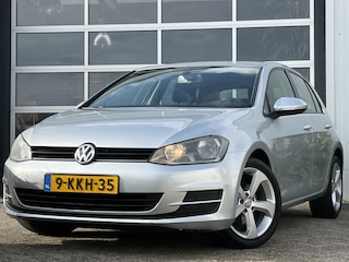 Volkswagen Golf 1.2 TSI Trendline 105pk | Nieuwe apk | Audio-navigatie full map | Bluetooth | Electronic climate control | Isofix bevestiging voor kinderzitjes | Lichtmetalen velgen 17 inch | Rijdt perfect!