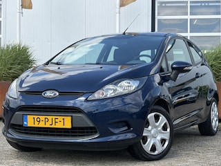 Ford Fiesta 1.25 Limited 60 pk | Nieuwe distributieriem | Airco | Elektrische ramen voor | Isofix bevestiging voor kinderzitjes | Radio cd speler | Zeer nette auto!