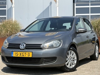 Volkswagen Golf 1.2 TSI Comfortline BlueMotion 105 PK | Apple carplay/ Android | Cruise Control | Electronic climate control | Isofix bevestiging voor kinderzitjes | Lichtmetalen velgen 15" | Rijdt fantastisch!