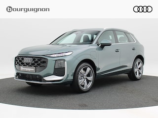 Audi Q3 e-hybrid | S edition | 272 PK Hatchback | 19 inch | Privacyglas | Matrix Led |