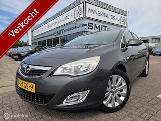 Opel Astra Sports Tourer 1.4 Cosmo Ecc/CC/Trekhaak/NLAuto