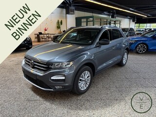Volkswagen T-Roc 1.5 TSI Style | 57.000KM !! | Camera | Adaptive | Clima |