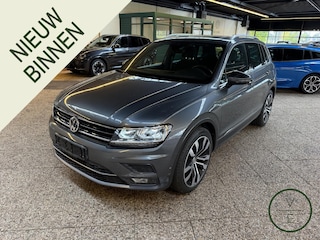Volkswagen Tiguan 1.5 TSI ACT Highline | 52.000KM !! | Pano | Trekhaak | Camera | Virtual |