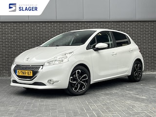 Peugeot 208 1.2 VTi Envy 5-deurs | Navi | 16" Sportvelgen | PDC | Cruise