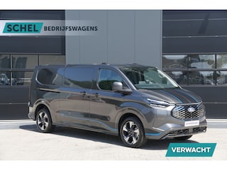 Ford Transit Custom 340 L2H1 Sport 71 kWh 218pk - 2x Schuif - ACC - B&O - Navi - Stoel/Stuurverwarming - 360 Camera - Trekhaak - Rijklaar