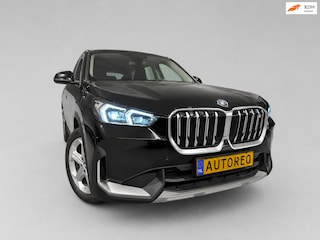 BMW iX1 XDrive30 67 kWh - Keyless - CarPlay - HuD - Navigatie - Camera - Rijklaar - Incl BTW