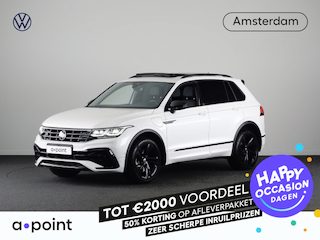Volkswagen Tiguan 1.4 TSI eHybrid R-Line Business 245 pk Automaat (DSG) | Navigatie | Panoramadak | Parkeersensoren (Park assist) | Rondomzicht camera | Lederen bekleding | Elektr. voorstoelen met geheugen | Black Style pakket | R-Line |