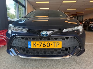 Toyota Corolla Touring Sports 1.8 Hybrid Active Automaat / Trekhaak max. 750kg / Adaptieve cruise / Android - Apple Car / 16" LM