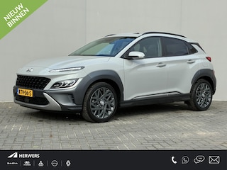 Hyundai Kona 1.6 GDI HEV Premium Sky / Fabrieksgarantie t/m 07-2027 / Schuif/open dak / Stoelverwarming / Lederen bekleding / Achteruitrijcamera / Apple CarPlay/Android Auto / Navigatiesysteem /