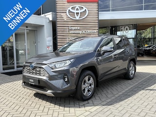 Toyota RAV4 2.5 Hybrid AWD Dynamic ALL-SEASON LM-VELGEN PARK-SENSOREN STOELVERW APPLE/ANDROID AD-CRUISE CAMERA DAB+