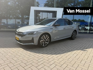 Skoda Octavia 1.5 TSI MHEV Sportline Business | Automaat | Stoelverwarming | Parkeersensoren | Adaptive Cruise Control | Camera | Virtual Cockpit | Navigatie | Lichtmetalen Velgen | Elektrische Achterklep | Keyless | LED