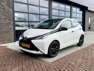 Toyota Aygo 1.0 VVT-i x-fun | Multi Media | Airco | Cruise |