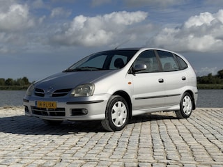 Nissan Almera Tino 1.8 Acenta|100% Onderhouden|Camera|Clima