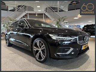 Volvo V60 2.0 T8 Twin Engine AWD Inscription, Trekhaak, Pano, Stoelkoeling