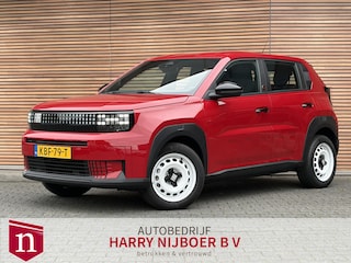 Fiat Grande Panda RED 11kW 44 kWh Lage km stand