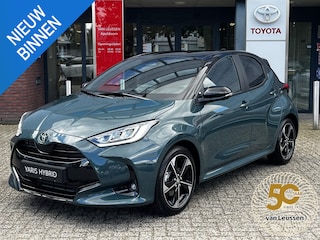 Toyota Yaris 130 Executive LM-VELG 17" BI-TONE BLIND-SPOT STOEL/STUURVERWARMING PARK-SENSOR APPLE/ANDROID