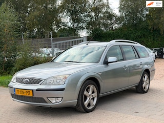 Ford Mondeo Wagon 1.8-16V Platinum