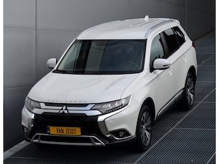 Mitsubishi Outlander 2.0 CVT 2WD LIMITED 7-ZIT | HOGE ZIT | 7 PERSOONS | TREKHAAK 1600KG | NAVI | CAMERA | 18'' LICHTMETAAL |  ALL IN RIJKLAARPRIJS
