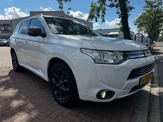 Mitsubishi Outlander 2.0 PHEV Instyle 4x4 Automaat Airco/ECC,Navi,Camera,Leder Zeer Nette Auto