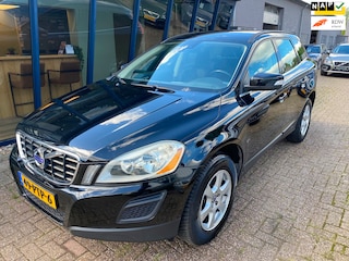 Volvo XC60 2.0 D3 Momentum Automaat / Navi