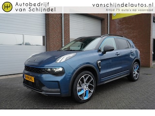 Lynk & Co 01 1.5 261PK! ORIGINEEL NEDERLANDS DEALER ONDERHOUDEN 360CAMERA 6,6KWH LADER PANORAMADAK FULL LED 20INCH ADAPTIEVE CRUISE ANDROID-APPLECARPLAY NAVI CLIMA PDC V+A BLUETOOTH ENZ...