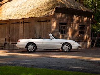 Alfa Romeo Spider 2.0