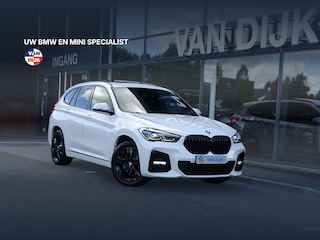 BMW X1 xDrive25e High Exe M Sport Pano.Dak Driving Ass.Plus Head-Up Trekhaak Memory 18'' LM Velgen