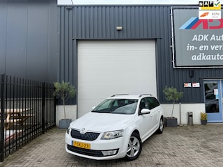 Skoda Octavia Combi 1.2 TSI Greentech Ambition AIRCO/CRUISE/PDC/ELEK PAKKET/NIEUWE APK