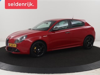 Alfa Romeo Giulietta 1.6 JTDm Super Veloce | Automaat | Stoelverwarming | Sportstoelen | PDC | Alcantara | Bluetooth | Climate control