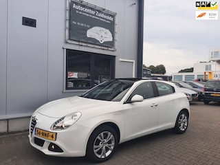 Alfa Romeo Giulietta 1.4 T Distinctive panodak clima cruise
