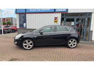 Opel Astra 1.4 Turbo Cosmo stoel verwarming, navi
