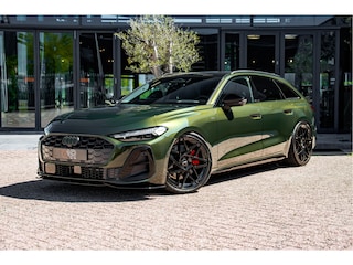 Audi A5 Avant 2.0 e-hybrid ABT quattro Competition | Audi Exclusive Designo Olive | Panoramadak | Tech Pro | MMI Pro | Massagefunctie | Carbon | 20" | S- sportonderstel | Head up | B&O | Stuurverwarming
