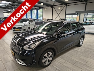 Kia Niro 1.6 GDi DynamicLine | Trekhaak | Camera | Navi | 4 seiz. banden | Half leer | 100% dealer onderh.