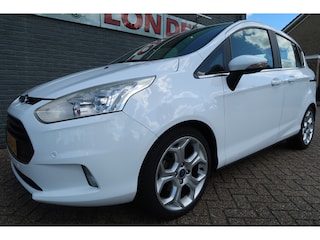 Ford B-MAX 1.0 EcoBoost Titanium Bij ons bedrijf in onderhoud geweest distributie vervangen