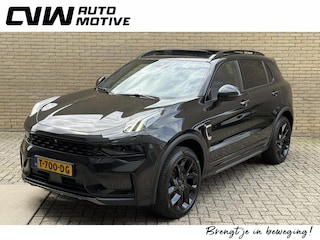 Lynk & Co 01 1.5 PHEV 261pk | Blackline | Zwarte hemel | Rolhoes | 360 camera | Panoramadak | 20 inch velgen | Adaptieve cruise | Navigatie | CarPlay | Keyless | LED | DAB | Infinity | Stoelverwarming | Elektrische achterklep | Volledig dealeronderhouden | Fabrieksgarantie