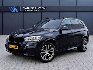 BMW X5 xDrive40d High Executive M-Sport | Panorama dak | Soft close | Head-Up Display | Elektrisch wegklapbare trekhaak | Eletrisch verstelbare stoelen met memory | Harma/Kardon Audiosysteem | Stoelverwarming voor + achter | 360* Camera | Elektrische kofferbakklep | Adaptive cruise | Lane assist | Elektrisch verstelbaar stuurkolom | Keyless entry/start | Dodehoekdetectie | Apple CarPlay/Android Auto |