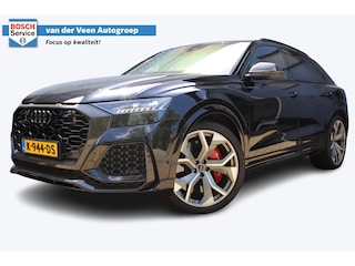 Audi Q8 4.0 TFSI Q8 quattro 600pk | Keramische remschijven | Alcantara hemel | Luchtvering | Bang & Olufsen premium audio | Elektrisch wegklapbare trekhaak | Stoelverwarming/ventilatie | Stuurverwarming | Achterbank verwarmd | Elektrisch verstelbare stoelen met memory | 360* Camera | Alcantara stuur | Keyless entry/start | Soft close | Stuurverwarming | Head-Up display |