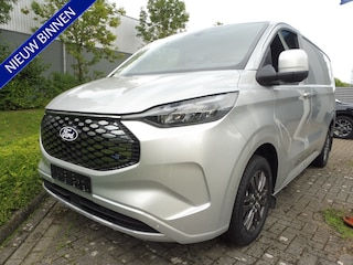 Ford Transit Cust. Nieuw uit voorraad 340 L2H1 Limited 71 kWh 160kW/218pk