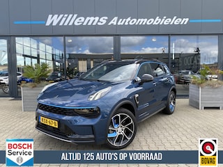 Lynk & Co 01 1.5 Zwarte Hemel, App-Connect, 360' Camera & Panoramadak Verkoopprijs = Inclusief Trekhaak