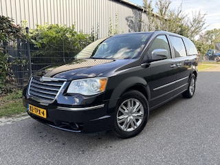 Chrysler Town & Country 4.0 V6 / AUTOMAAT / STOW n GO / 7 PERSOONS / LEER / DVD / CRUISE