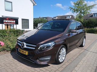 Mercedes-Benz B-klasse 180 Sport AUT F-1 PANORAMADAK|TREKHAAK|MEMORY|CAMERA|ADAPTIVE CRUISECONTROL|LEDER|ZEER MOOI