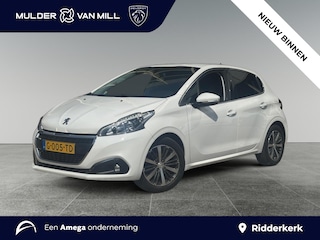 Peugeot 208 Allure 1.2 82pk | CAMERA | NAVI | 16" LM-VELGEN | APPLE CARPLAY / ANDROID AUTO | DAB+ | EXTRA GETINTE ACHTERRUITEN |
