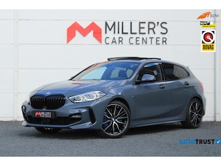 BMW 120i M Sport Pano Cam Kuipstoelen Sfeerverlichting
