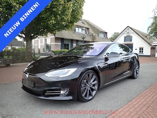 Tesla Model S 90D SOH 87% / CCS / AUTOPILOT / LUCHTVERING