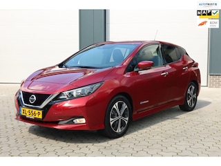 Nissan Leaf N-Connecta 40 kWh Trekhaak Navi 360 Stuurverwarming